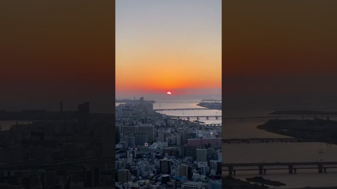finding the world's best sunset spots #osaka #japan #sunset #traveltips #umedaskybuilding #sunsets