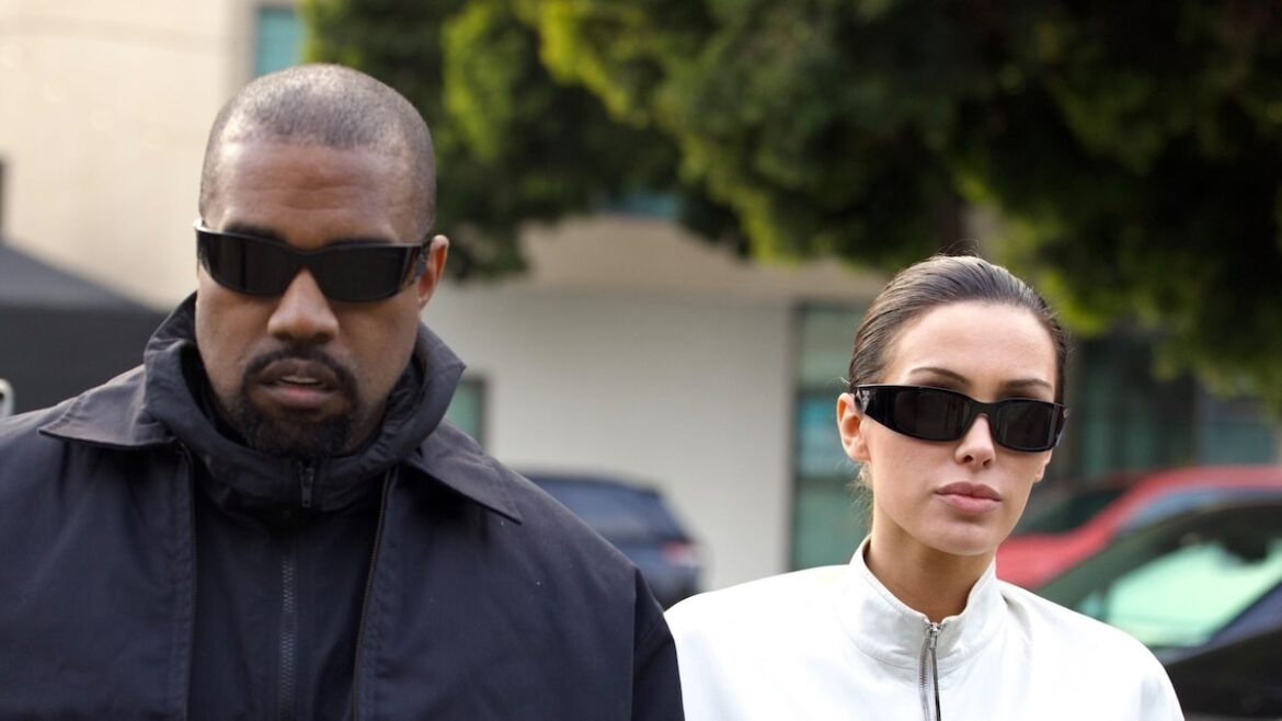 Kanye West and Bianca Censori return to the United States from Japan
