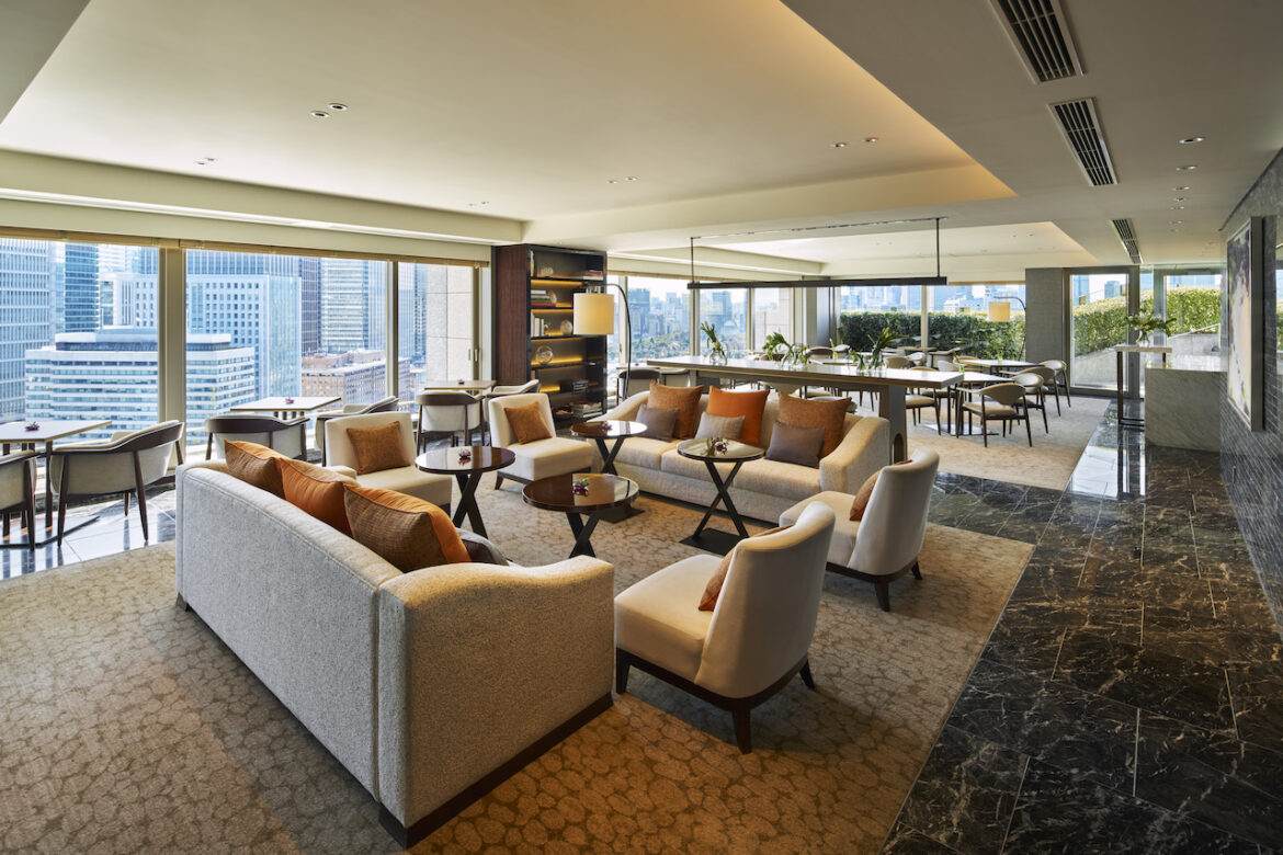 Tokyo, Tokyo’s Luxurious Hotel Club Lounges With A View