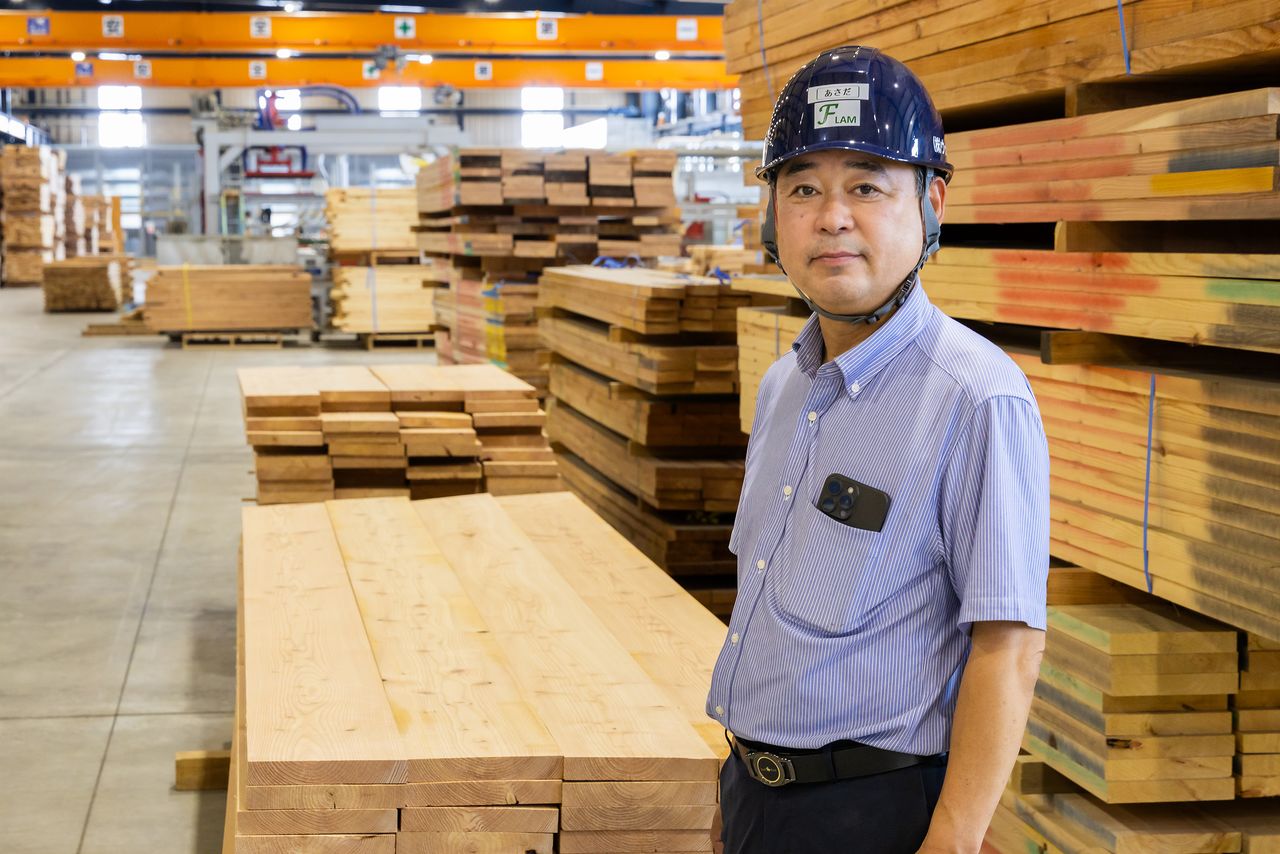 Asada Timber CEO and Woodcore director, Asada Hidehiro. (© Nippon.com)