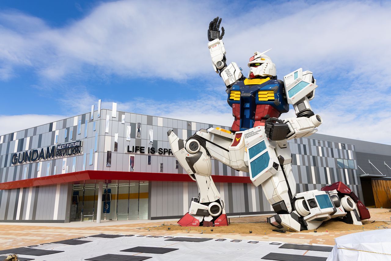 A 1:1 Gundam statue photographed by the editorial team on January 17, 2025. (© Sōtsū/Sunrise)