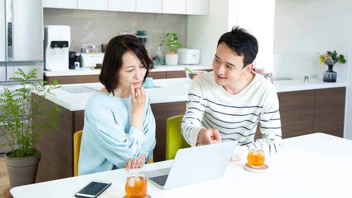 Many Tokyo Area Adults Still Living with Parents Due to Financial Concerns Many Tokyo Area Adults Still Living with Parents Due to Financial Concerns