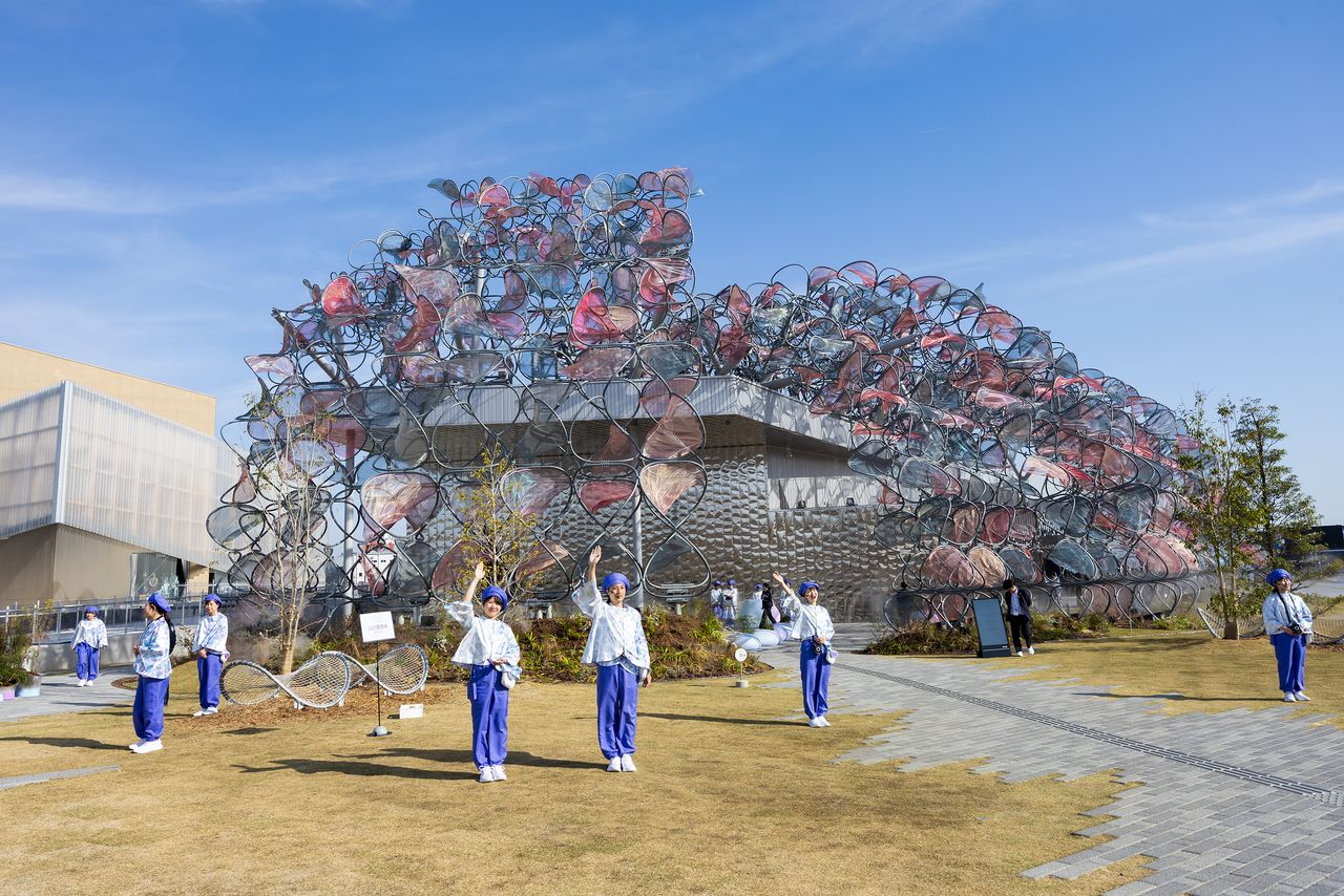 The Panasonic Group Pavilion. (© Nippon.com)