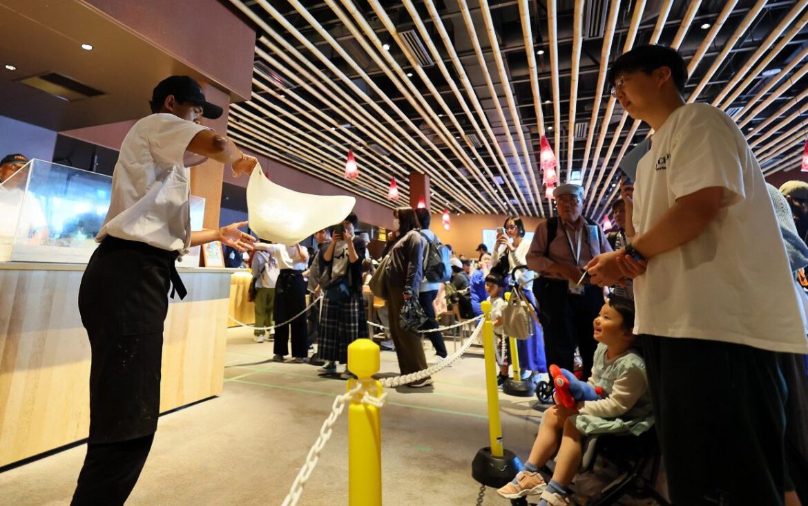 Malaysia's 'flying roti canai' draws long queues at Expo 2025 in Osaka