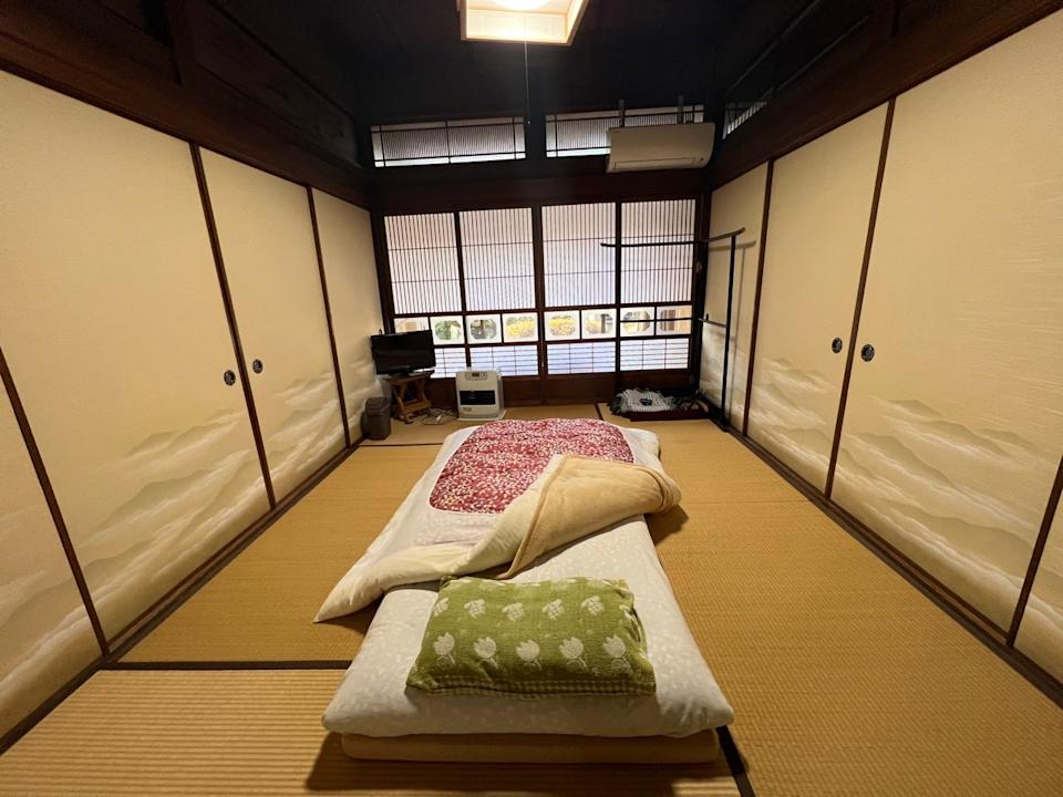 Room with tatami mats 