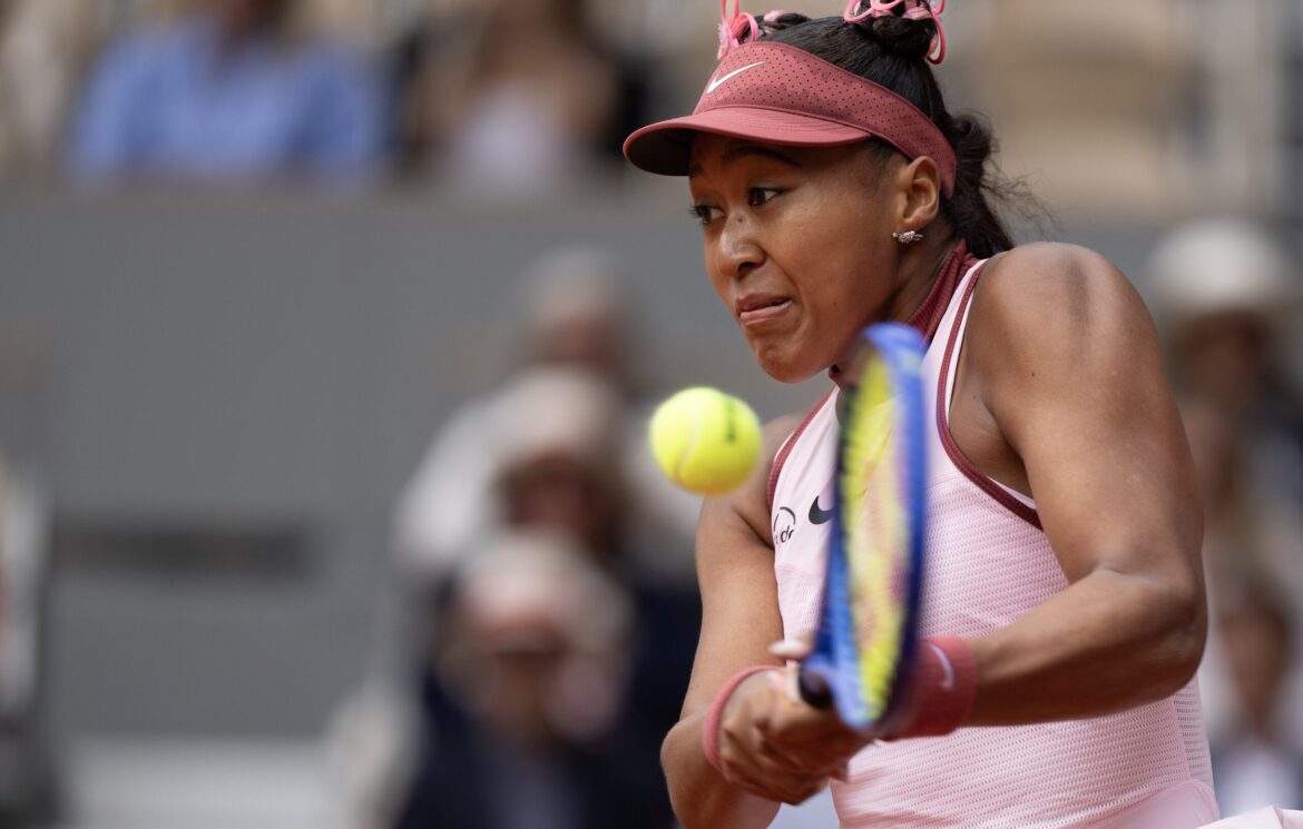 Naomi Osaka vs. Emma Navarro Head-to-Head, Preview, Prediction, and Betting Odds for WTA Bad Homburg Open 2025 Round of 16 May 26, 2025; Paris, FR; Naomi Osaka of Japan returns a shot during her match against Paula Badosa of Spain on day two at Roland Garros Stadium.
