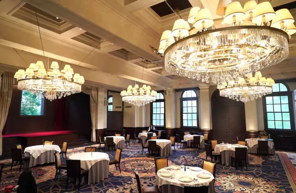 Old Sakuranomiya Public Hall