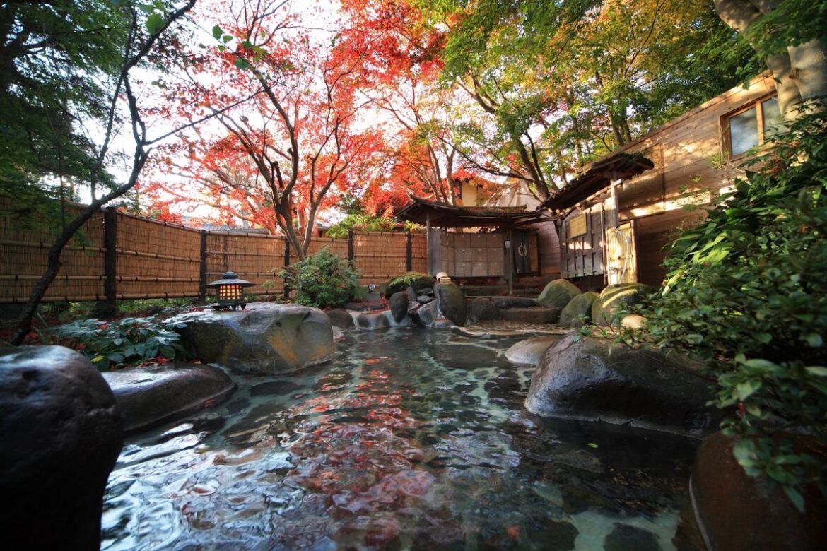 6 Best Onsen Towns Near Tokyo for a Relaxing Escape
