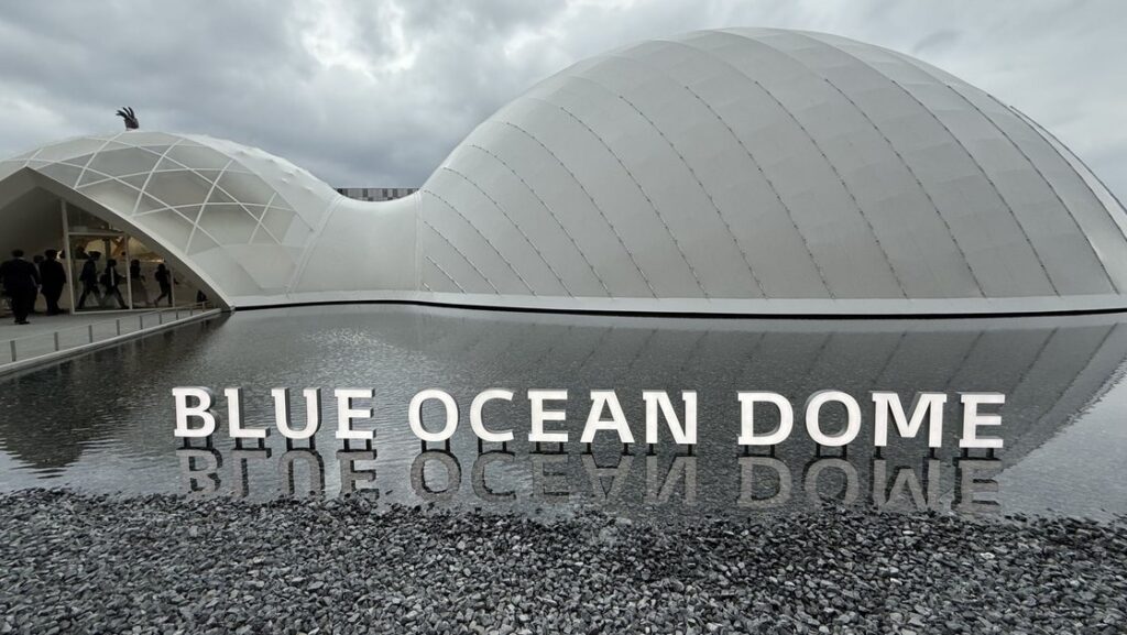 a conversation with Shigeru Ban at the Osaka Expo a conversation with Shigeru Ban at the Osaka Expo