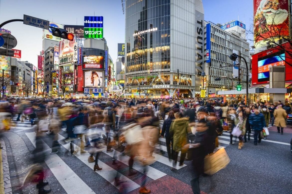 Tourist Spending Declines at Japan’s Department Stores Japan city