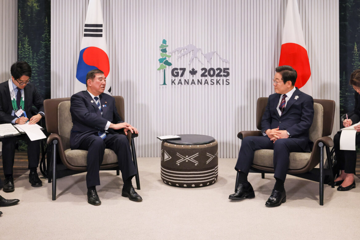Japan-ROK Summit Meeting (Summary) (Diplomatic Relations) Japan-ROK Summit Meeting (Summary) (Diplomatic Relations)
