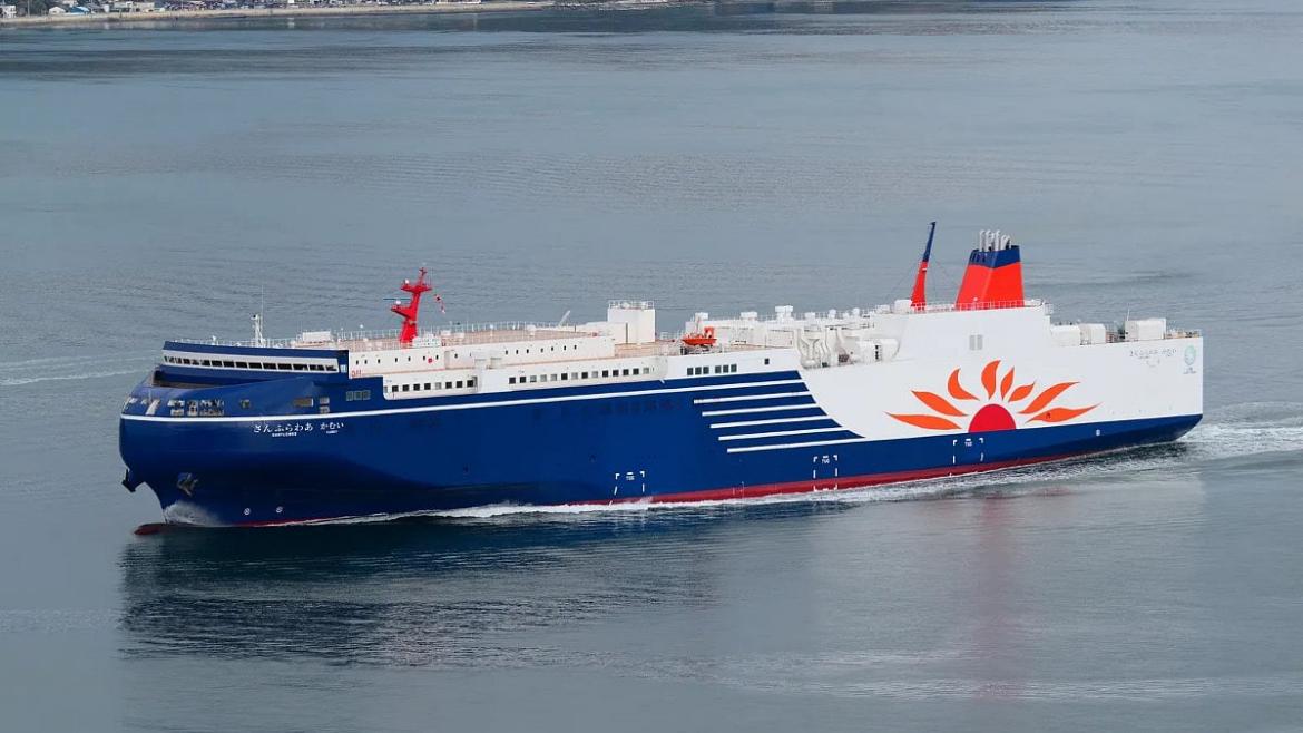 VESSEL REVIEW | Sunflower Kamuy – MOL's newest LNG-fuelled ferry to serve Tokyo-Hokkaido route