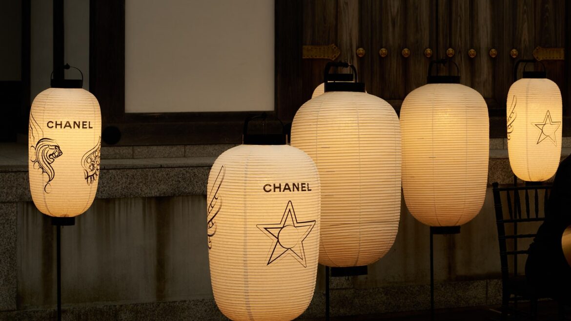 Chanel Reaches for the Stars With Its High Jewelry Event in Kyoto Chanel Reaches for the Stars With Its High Jewelry Event in Kyoto