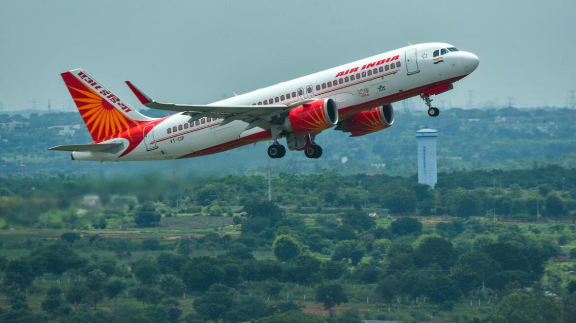 Delhi-bound Air India flight from Tokyo’s Haneda Airport diverted to Kolkata Delhi-bound Air India flight from Tokyo's Haneda Airport diverted to Kolkata
