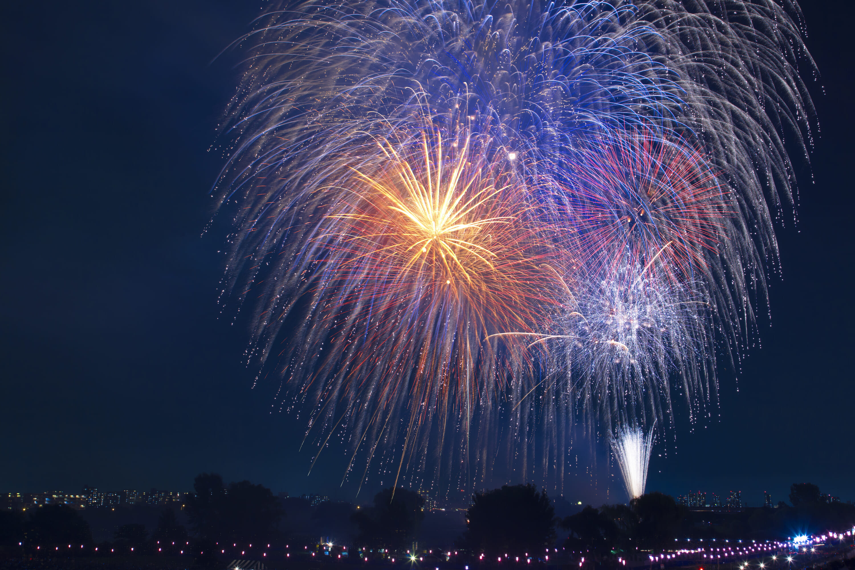 summer fireworks tokyo