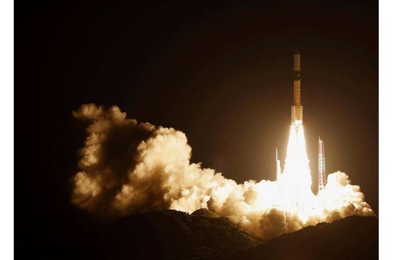 Japan launches a climate change monitoring satellite on mainstay H2A rocket's last flight