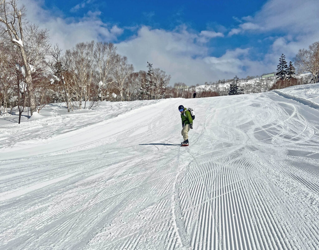 Long cruisy deserted groomers at Kiroro