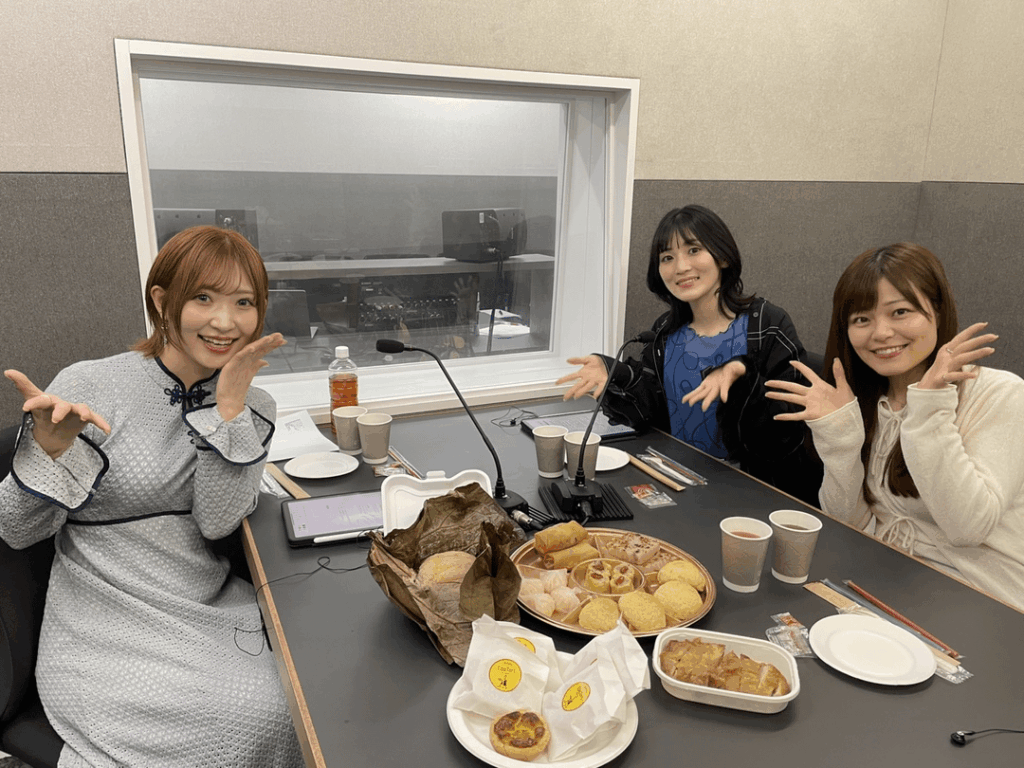 Shiraishi Haruka, Koga Aoi, and Suzushiro Sayumi from「Kowloon Generic Radio」Shucchouban Joshikai Talk