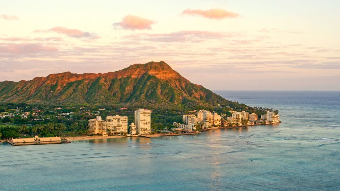 What to Know About Tsunami Warnings in Hawaii, California, and Japan Condé Nast Traveler