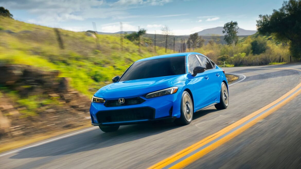 Top 10 Fuel-Efficient Japanese Hybrids Built For Daily Commuting