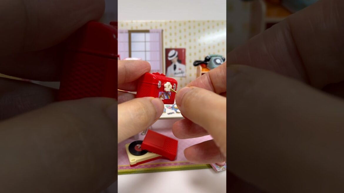 Japanese Showa Retro Nostalgic Room Re-Ment Petit Bag with Key #shorts