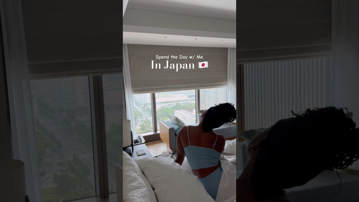 Working out is mandatory—even on vacation!! Japan vlog coming soooon 🤗🤭 #fitness #travel #japan Working out is mandatory—even on vacation!! Japan vlog coming soooon 🤗🤭 #fitness #travel #japan