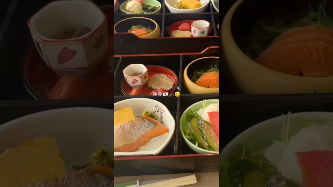 【Japan】Breakfast at a Hot Spring Ryokan in Hachimori, Akita | 八峰町の温泉旅館 朝ごはん 🇯🇵♨️ #japanesebreakfast 【Japan】Breakfast at a Hot Spring Ryokan in Hachimori, Akita | 八峰町の温泉旅館 朝ごはん 🇯🇵♨️ #japanesebreakfast