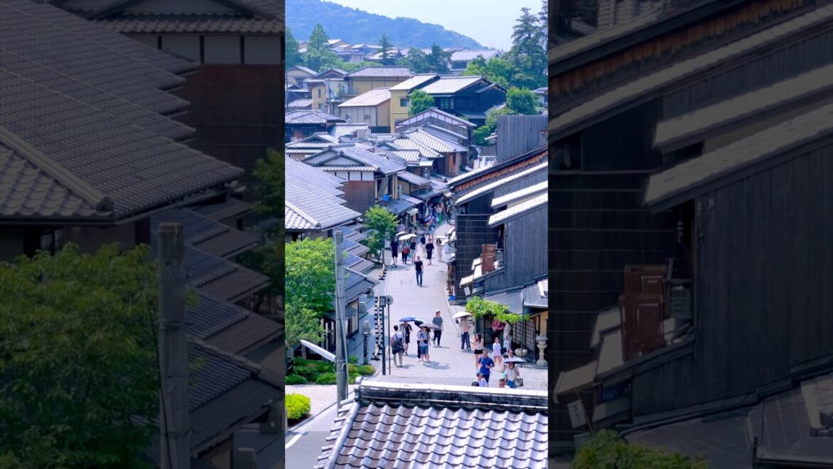 Strolling through Kyoto in Summer #travel #kyoto #street #japan #summer #walk