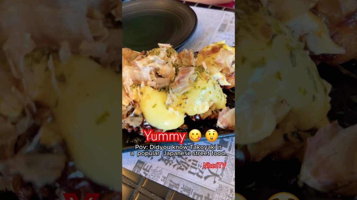 Japan’s Addictive Street Snack – Takoyaki! 🇯🇵 #takoyaki #food #japan #shorts #subs