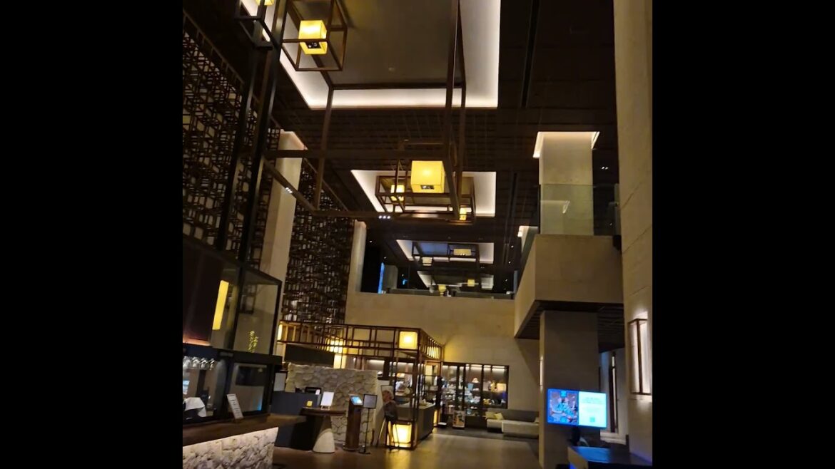 Best 5 Star Ocean Hotel! ❤️🇯🇵 Hyatt Regency Okinawa #travel #japan #food #foodie #explore #nature