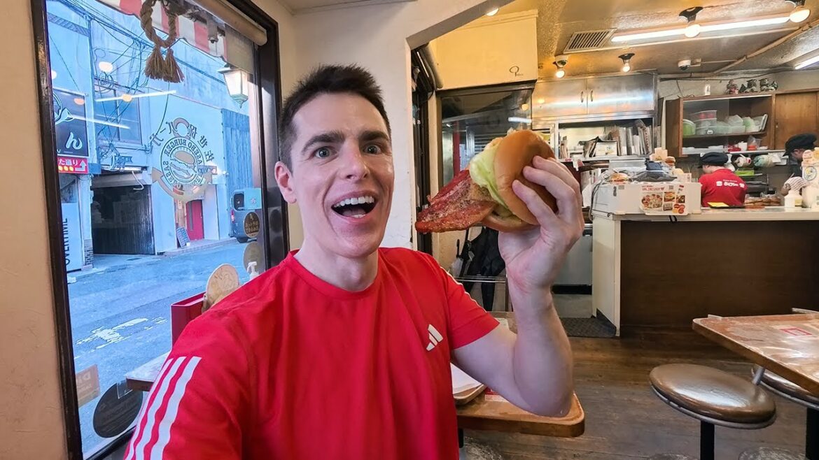 Hungry Vlogger Visits Japan’s Burger City (Sasebo) π π―π΅ Hungry Vlogger Visits Japan's Burger City (Sasebo) π π―π΅