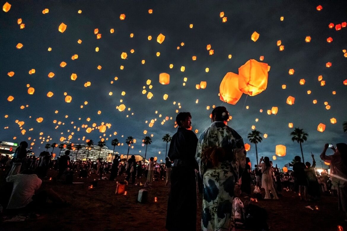 This sky lantern festival in Osaka is safe for kids and the environment This sky lantern festival in Osaka is safe for kids and the environment