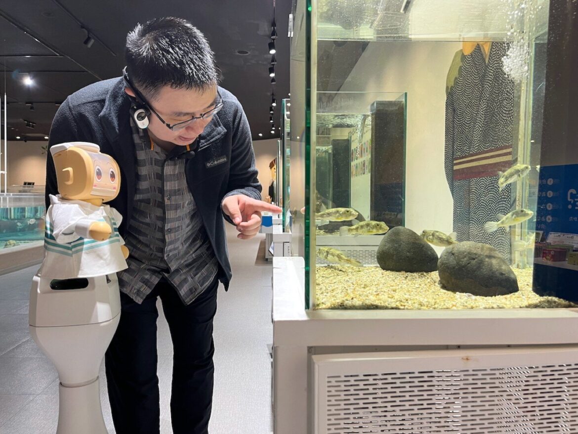 First publicly available Japanese AI dialogue system can speak and listen simultaneously