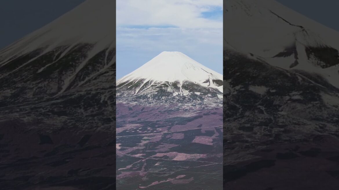 🏔️ Mount Fuji From the Sky: Japan’s Sacred Giant in Full Glory 🇯🇵✨ 🏔️ Mount Fuji From the Sky: Japan’s Sacred Giant in Full Glory 🇯🇵✨