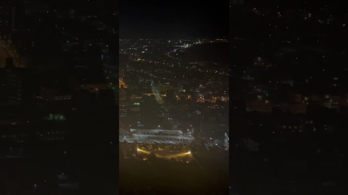 Night view of Hakodate‘s sightseeing cable car. #Hakodate #Japan #Cablecar #Winter