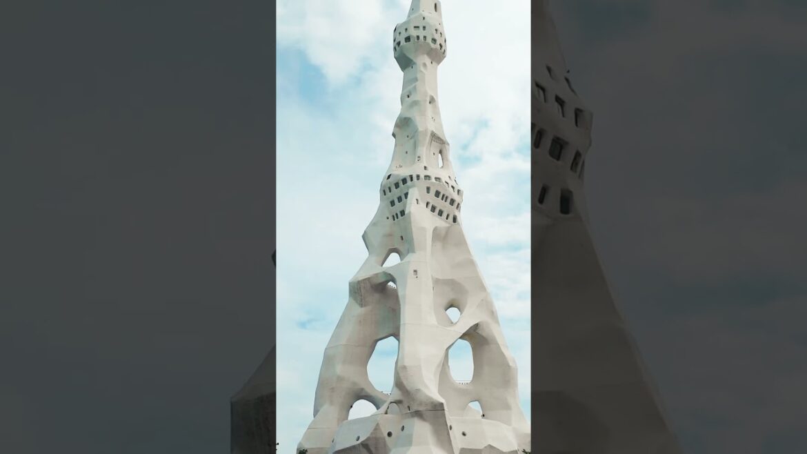 Must see places in Japan Osaka #dji #travel #japan #shortvideo #vlog #traveljapan #air3s