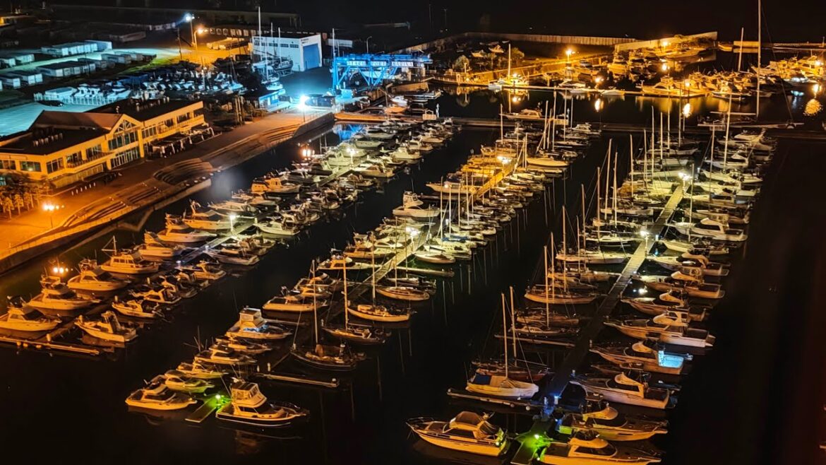 Live 晚安 城市音樂風景 日本北海道小樽碼頭 3025.7.25 Otaru city harber Live 晚安 城市音樂風景 日本北海道小樽碼頭 3025.7.25 Otaru city harber