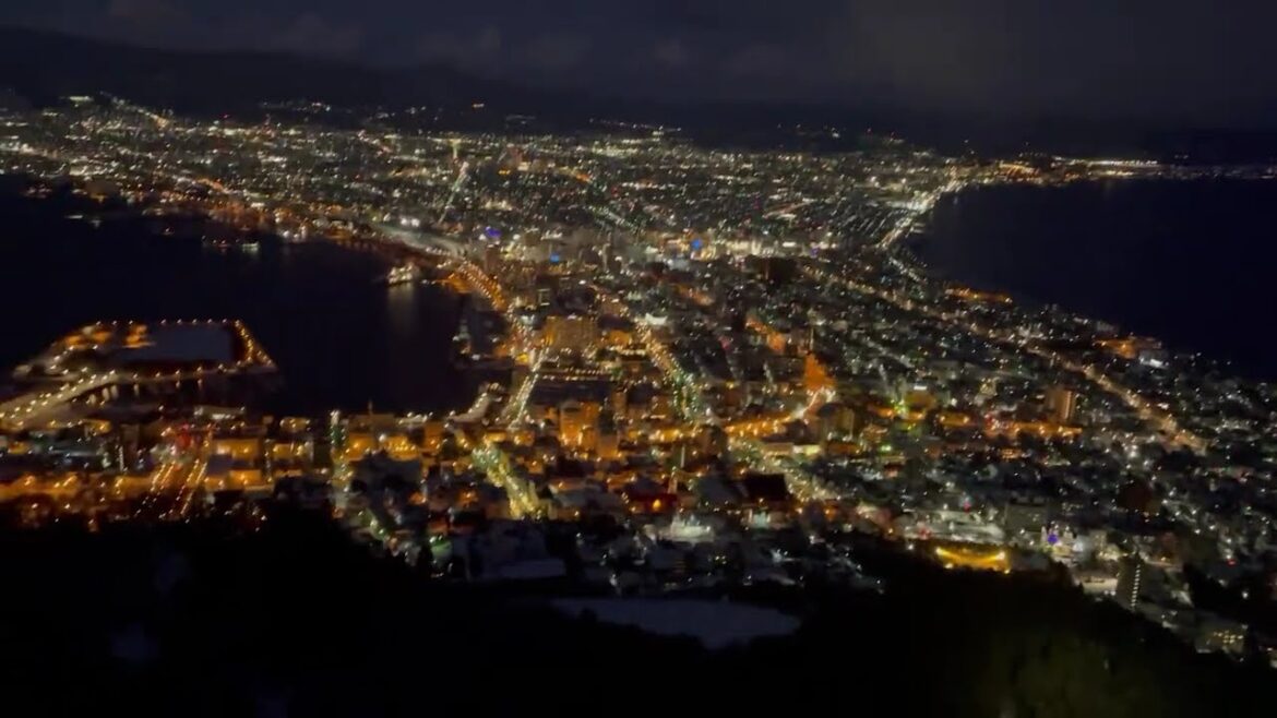 #函館山 #100万ドルの夜景 #旅行 #夜景 #ロープウエイ #travel #函館 #hokkaido #montanha #hakodate #iluminação