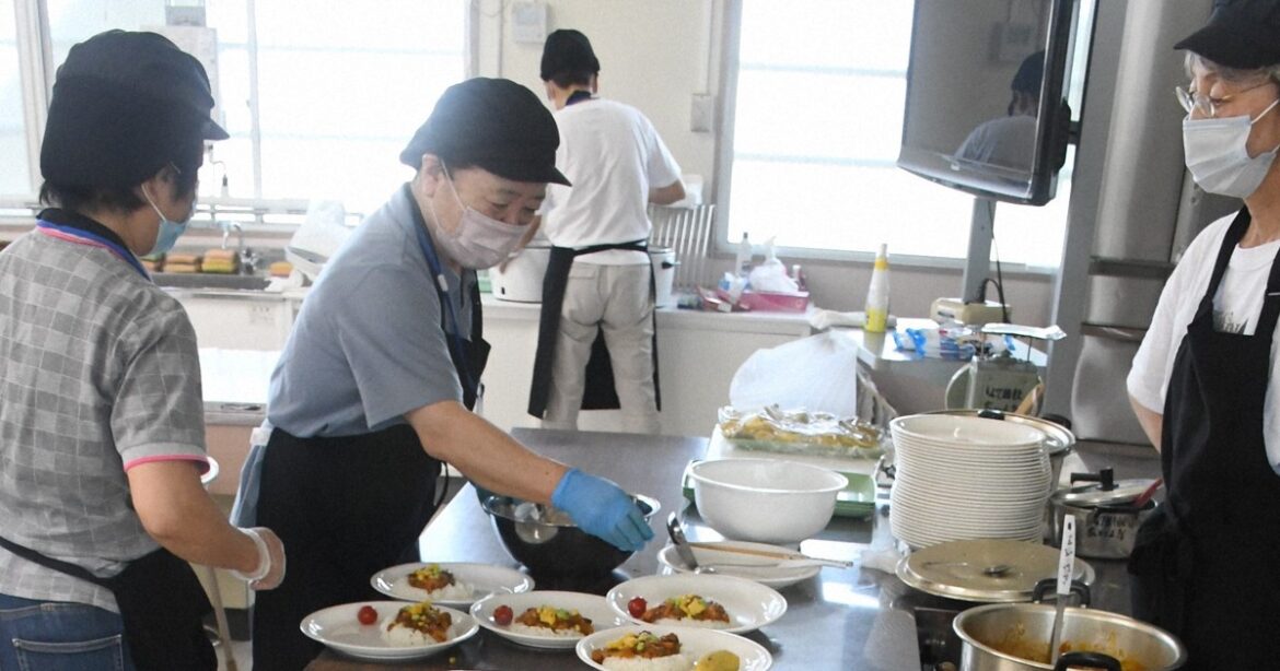 Osaka Pref. city's free breakfast program at elementary schools gets favorable response