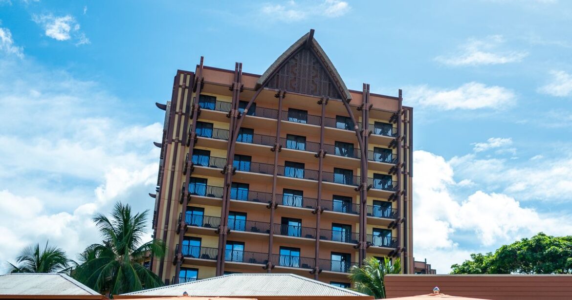 Hawaii Disney resort tourists ‘panicking’ over tsunami as ‘everything shuts down’ Ipso logo