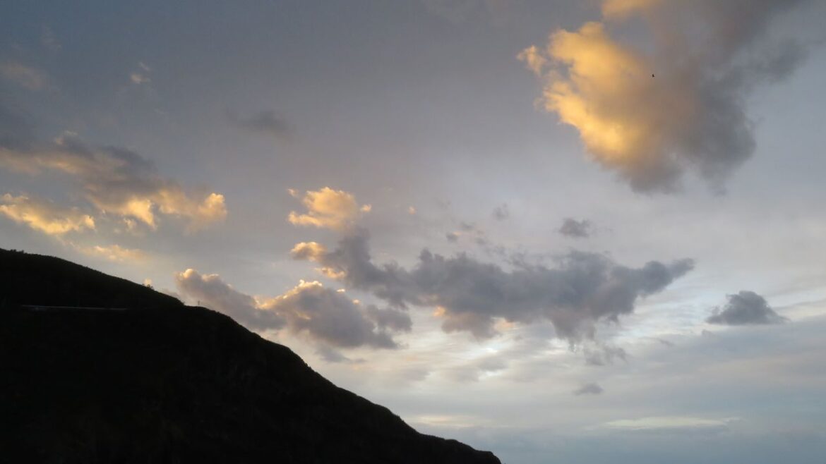 Hundreds of Tremors Rattle Residents of Japan’s Southern Tokara Islands