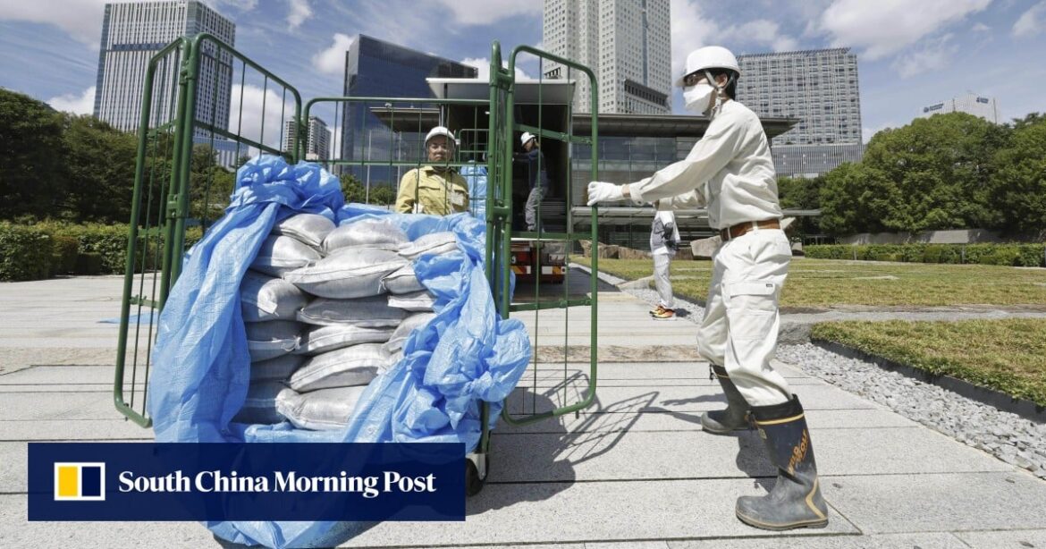 Radioactive Fukushima soil sent to Japanese PM’s office in bid to ease radiation fears Radioactive Fukushima soil sent to Japanese PM’s office in bid to ease radiation fears