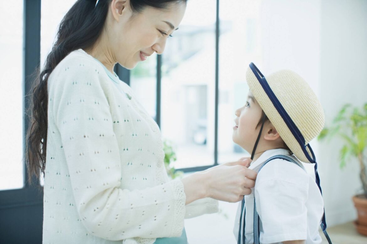 Record 80% of Japanese mothers are employed Record 80% of Japanese mothers are employed