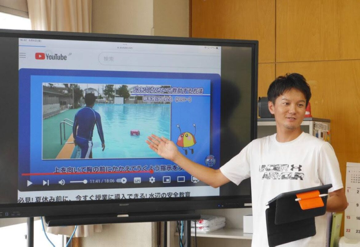 Swimming lessons disappearing from Japan’s public junior high schools Swimming lessons disappearing from Japan's public junior high schools