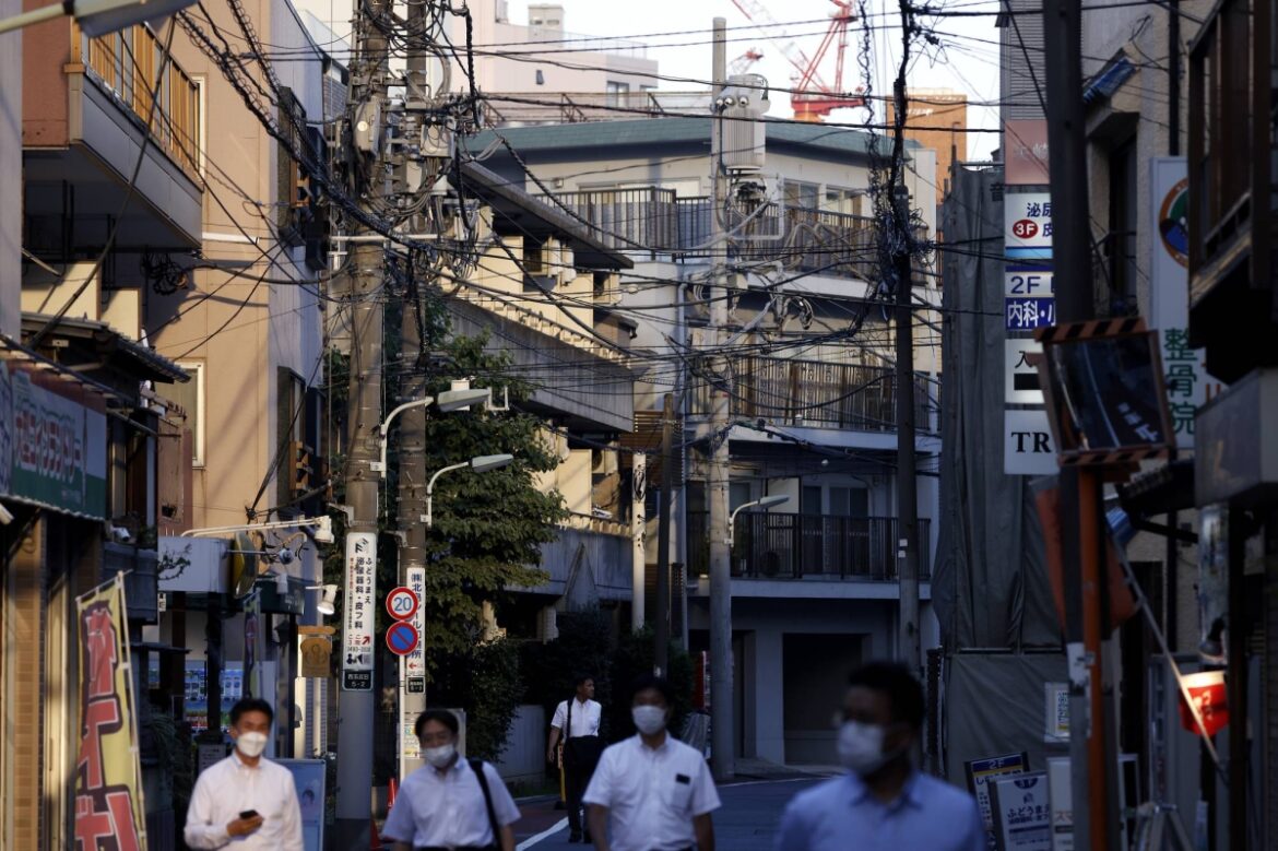 Japan eyes new target for replacing utility poles with underground power cables Japan eyes new target for replacing utility poles with underground power cables