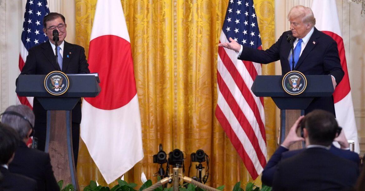 Trump announces ‘massive’ trade deal with Japan | Donald Trump News Trump announces ‘massive’ trade deal with Japan | Donald Trump News