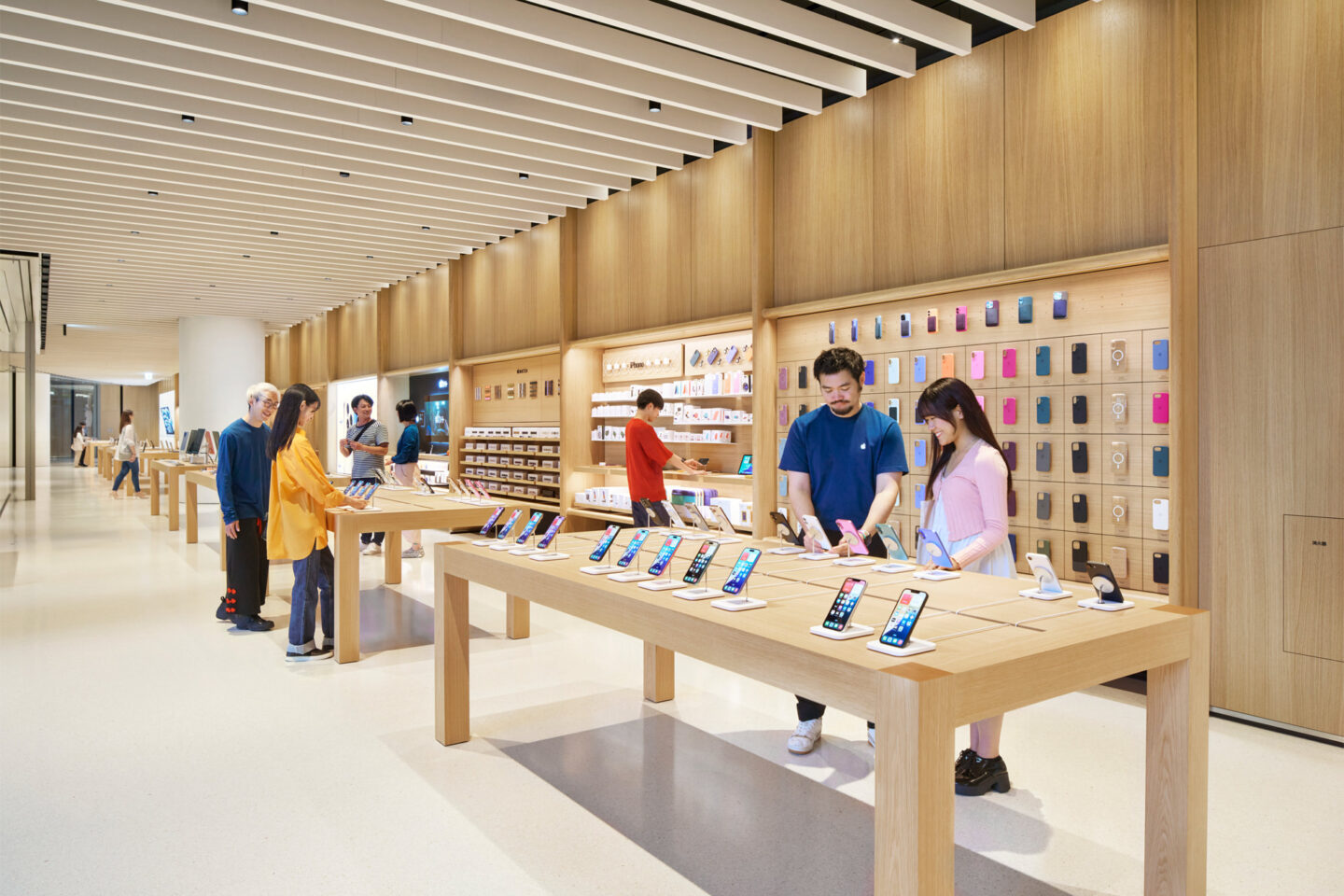 Apple Store interior Osaka