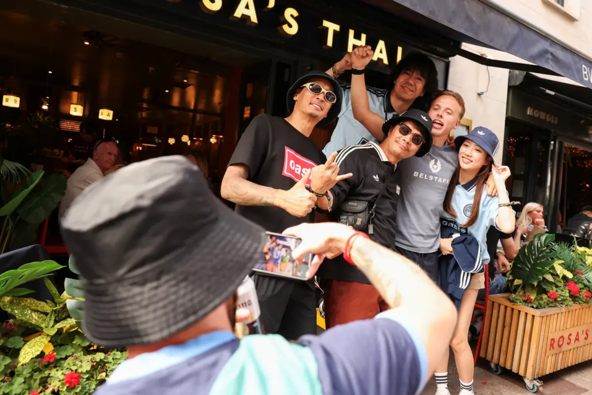 Foreign visitors to Japan top 20 million at record pace nationthailand