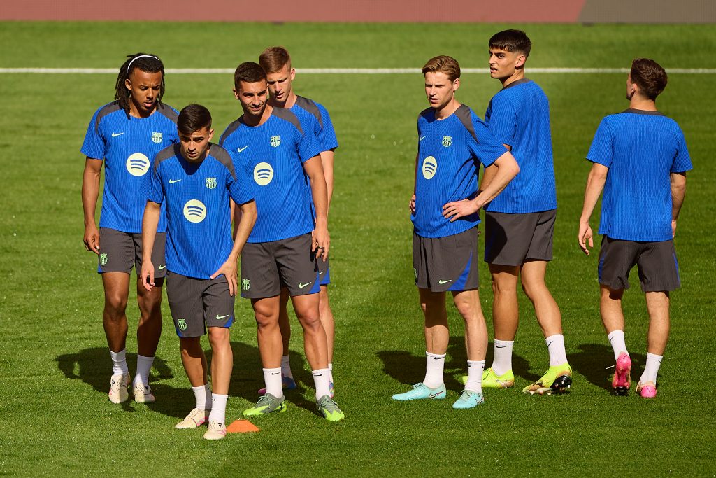 barcelona players in training