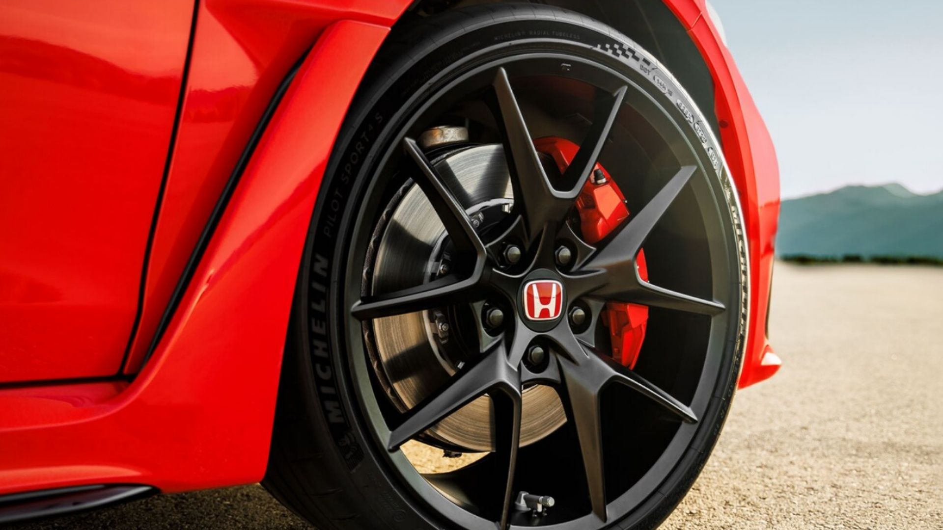 2025 Honda Civic Type R Brembo Brakes